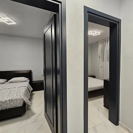 فيلة Melina بيفكوهوري