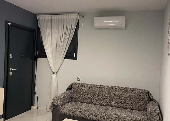 Melina Vilă Pefkochori